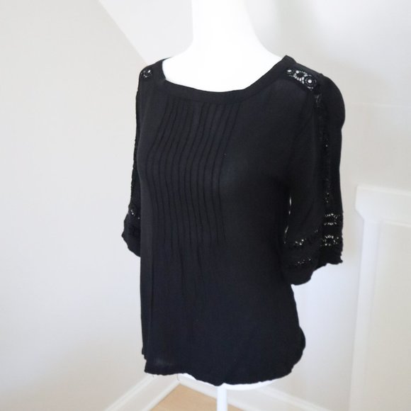 LOFT Black Crochet Detail Pleat Front Top Tee XS - Picture 2 of 4